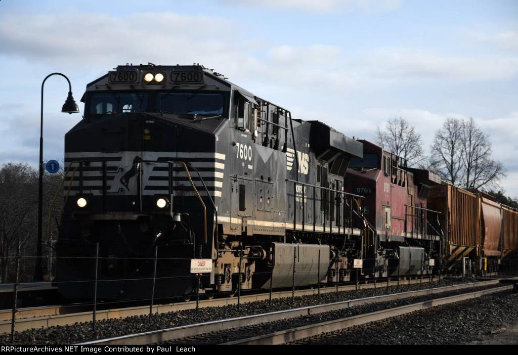 Westbound potash empties